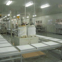 東莞市鳳崗新鑫塑料制品廠 專注禮品紙音箱與折疊塑料制品生產(chǎn)銷售